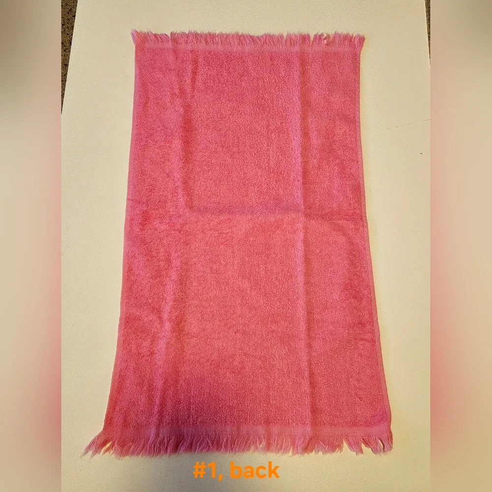 Vintage Pink Hand Towels Set Of 3 Bathroom  Kitchen Excellent Condition